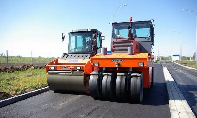 Дорожня спецтехніка Фото дорожньої спецтехніки